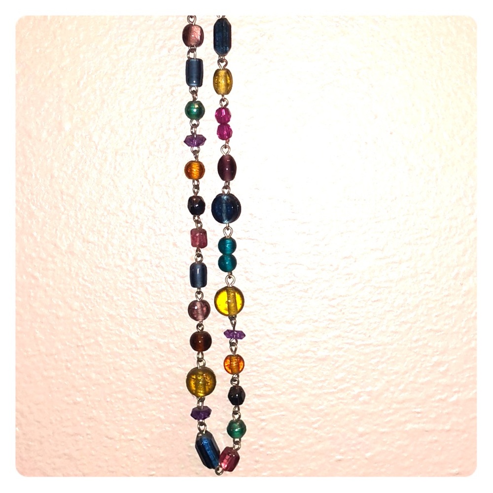 Multi color necklace